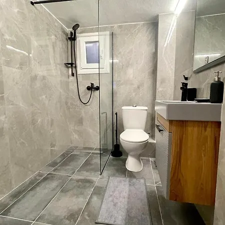 Skra 3 By Agora Flats